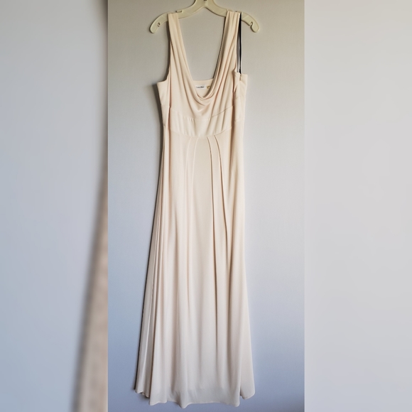 New Floor Length Sleeveless Calvin Klein Gown - Picture 9 of 12